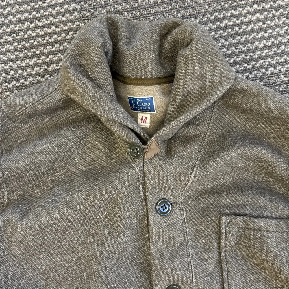 J. Crew Men’s Vintage Fleece in Taupe, size M